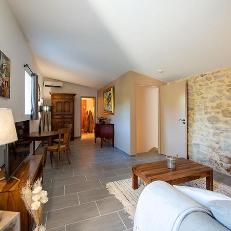 La Maison De Livia, Chambres D'Hotes, Piscine Chauffee, Proche Uzes, Nimes, Ales Sauzet  Exterior foto